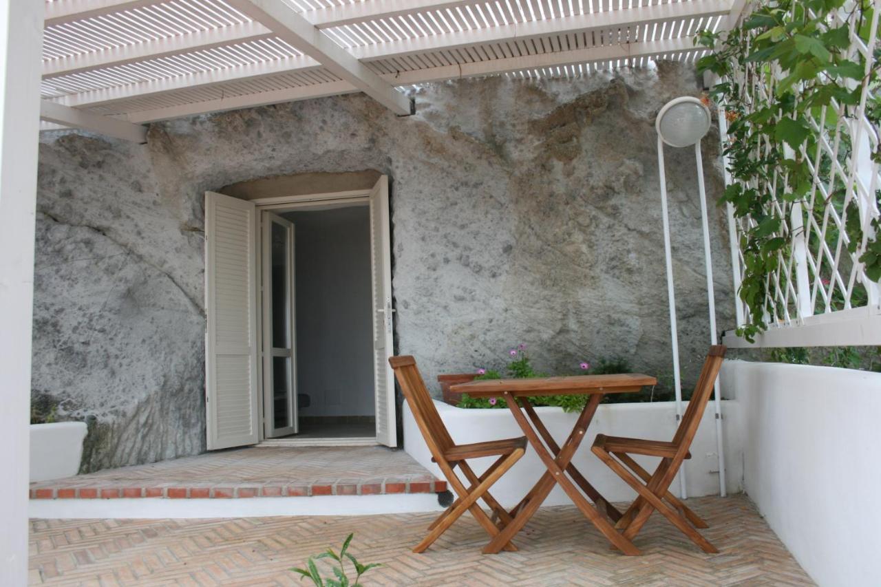 Maridea - Cave Suites Ponza Exterior photo