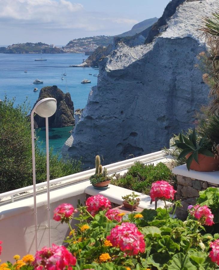 Maridea - Cave Suites Ponza Exterior photo